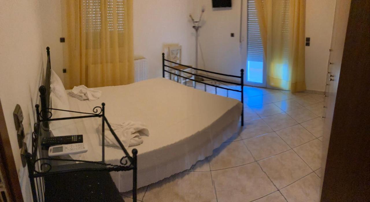 Molos Beach Rooms Kíssamos Buitenkant foto