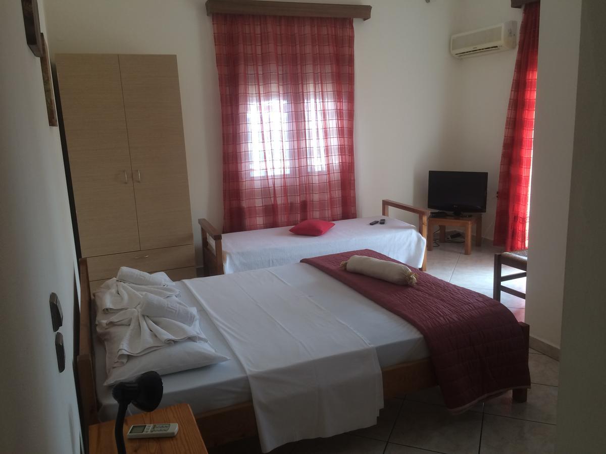 Molos Beach Rooms Kíssamos Buitenkant foto