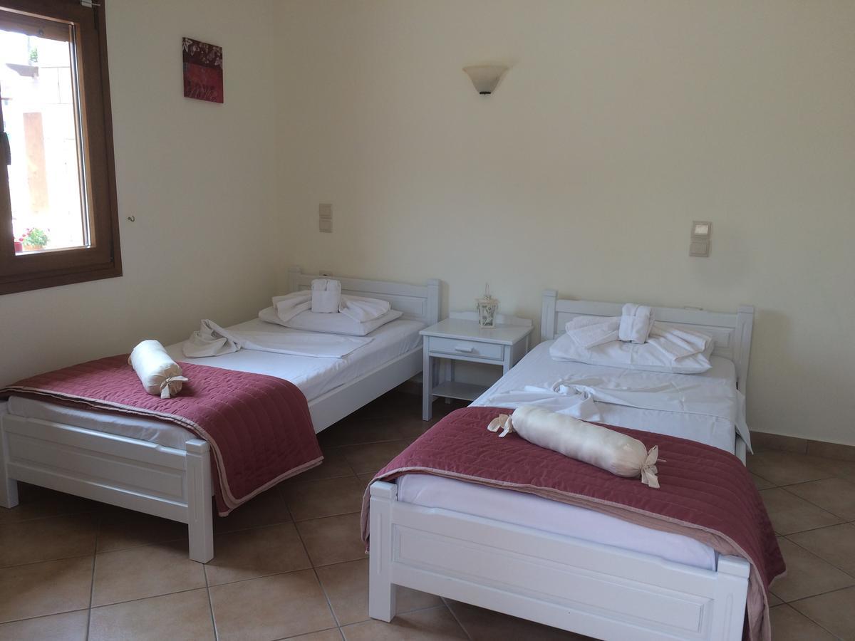 Molos Beach Rooms Kíssamos Buitenkant foto