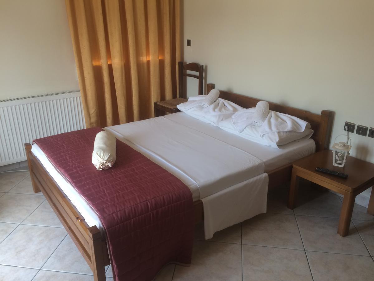 Molos Beach Rooms Kíssamos Buitenkant foto